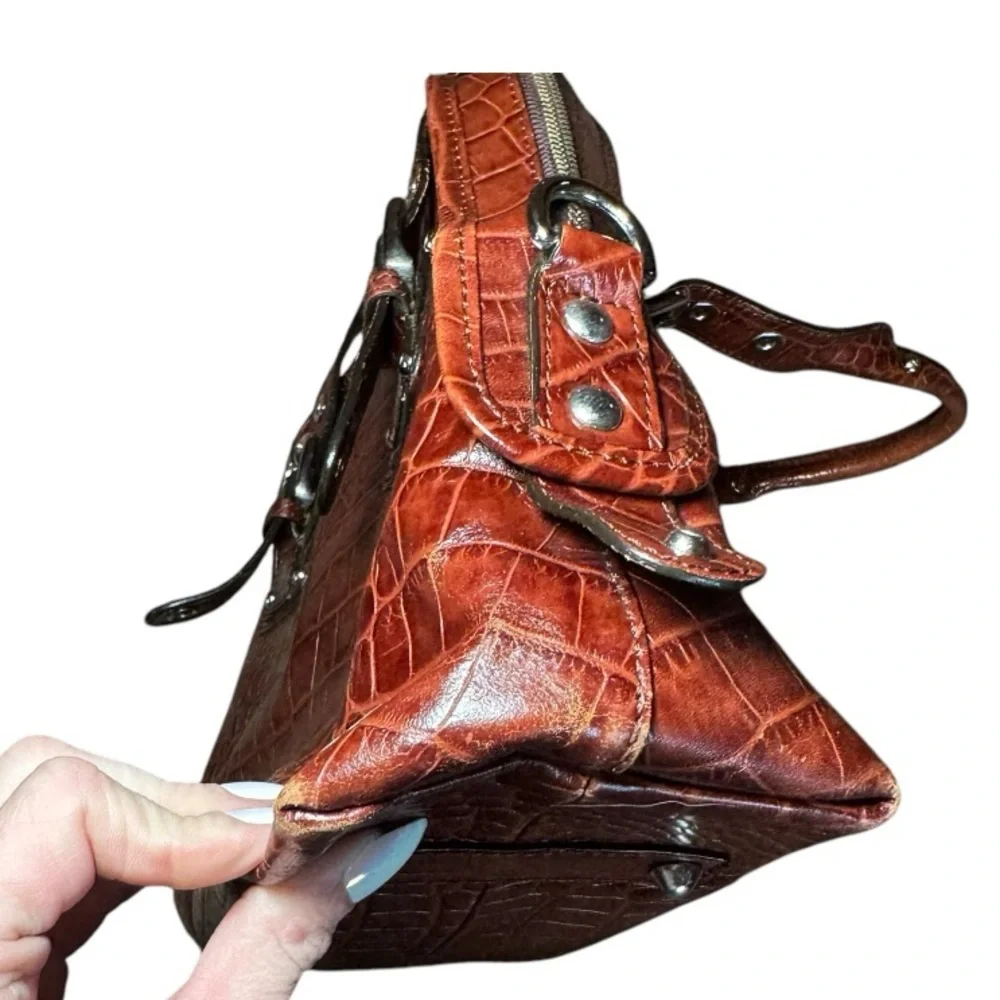 NORDSTROM Elegant Brown Crocodile-Embossed Leather Handbag
